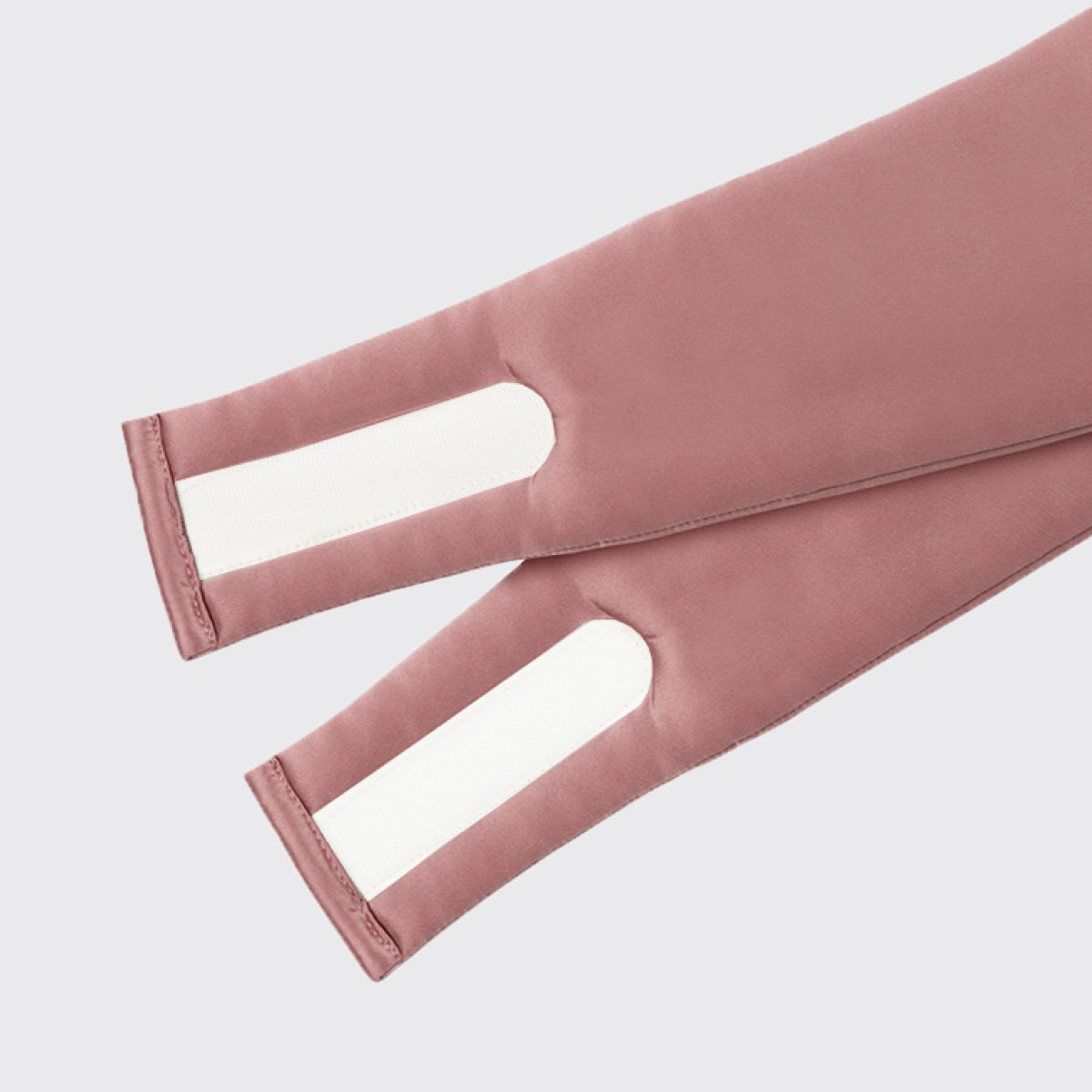 #Spalva_Pelenų rožė